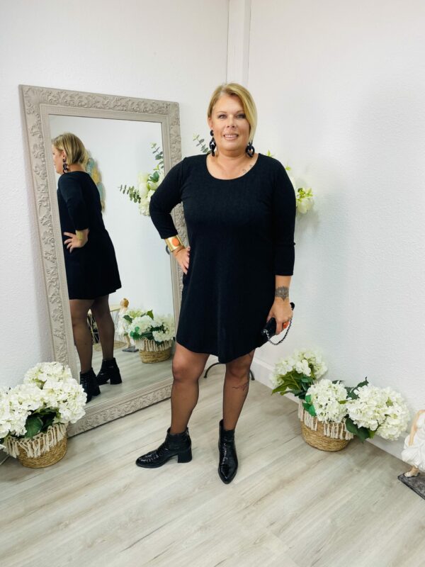 Robe Furilla – Image 5