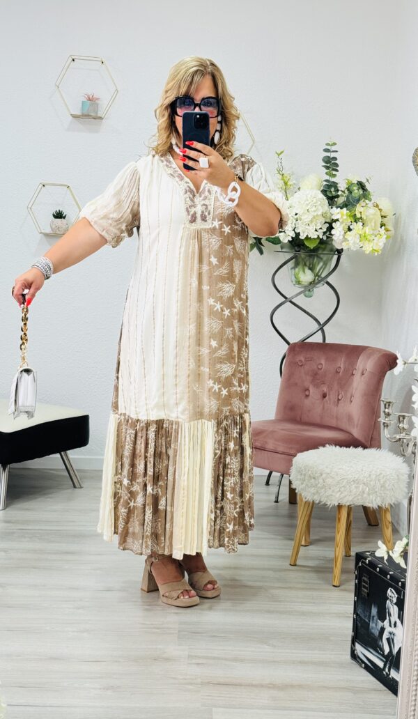 Robe Amara – Image 2