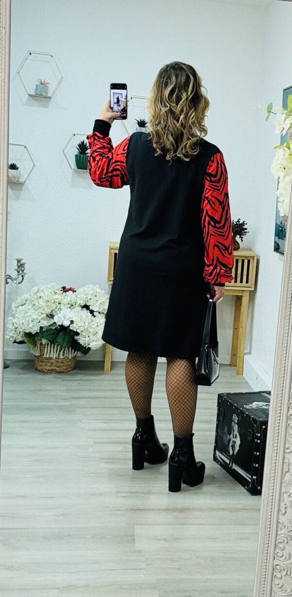 Robe Betty Rebel – Image 5