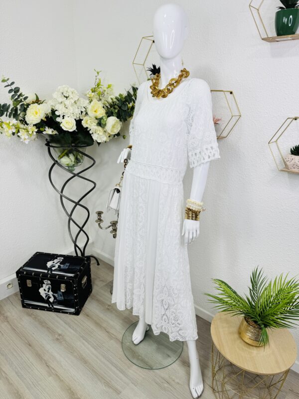 Robe Yanka – Image 6