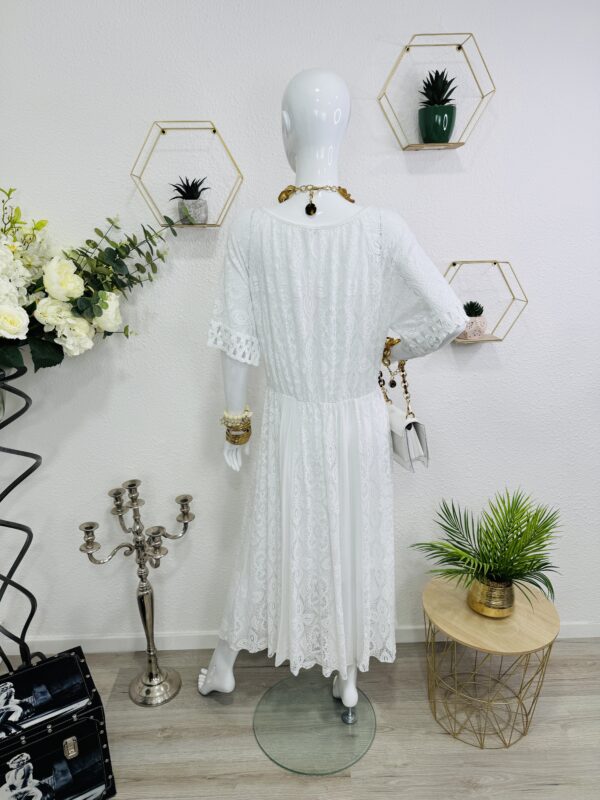Robe Yanka – Image 7