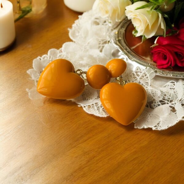 Boucles Cœur Moutarde Vintage – Image 2