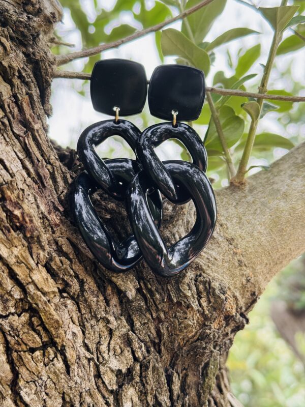 Boucles Noir Chic