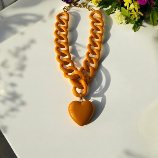 Collier Cœur Moutarde – Image 5