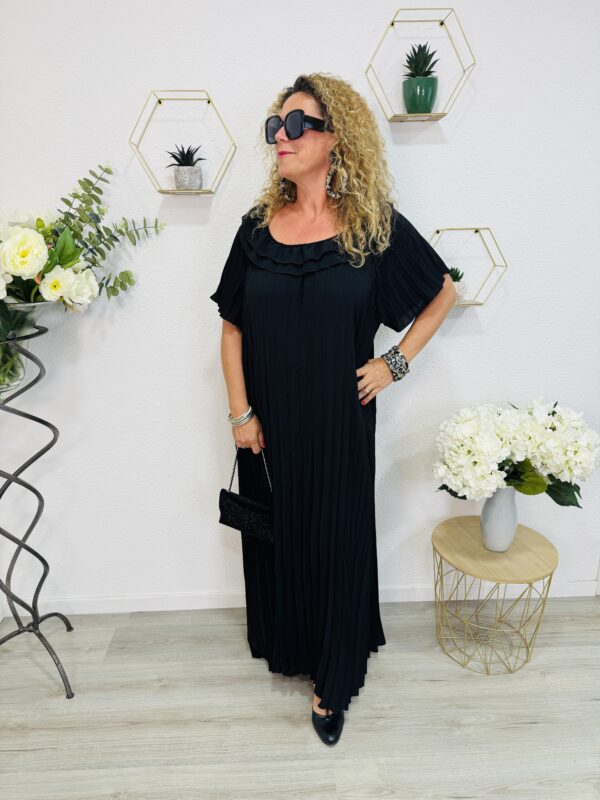 Robe Belinda – Image 5