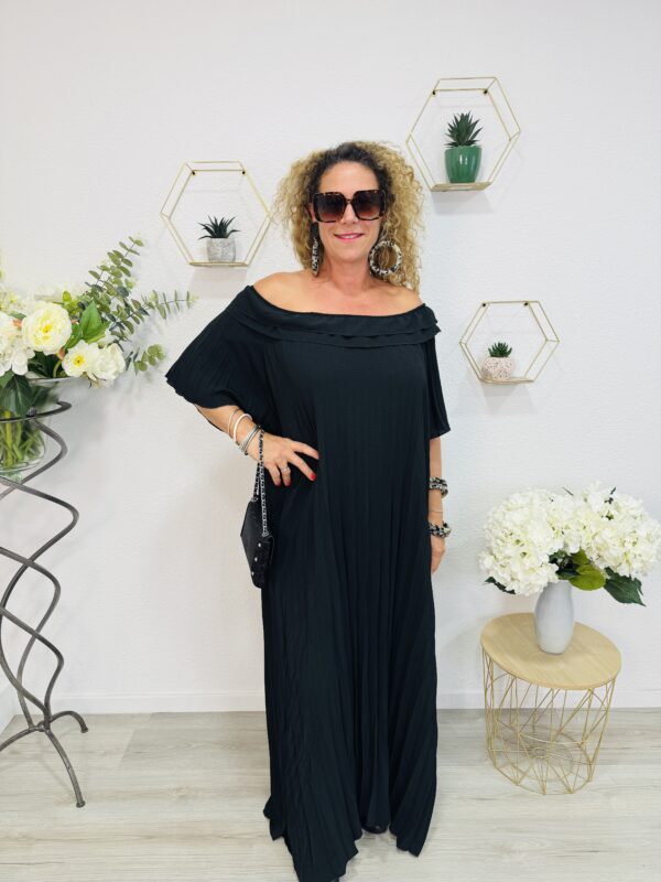 Robe Belinda – Image 2
